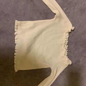 ✨4/$20 White knitted crop top